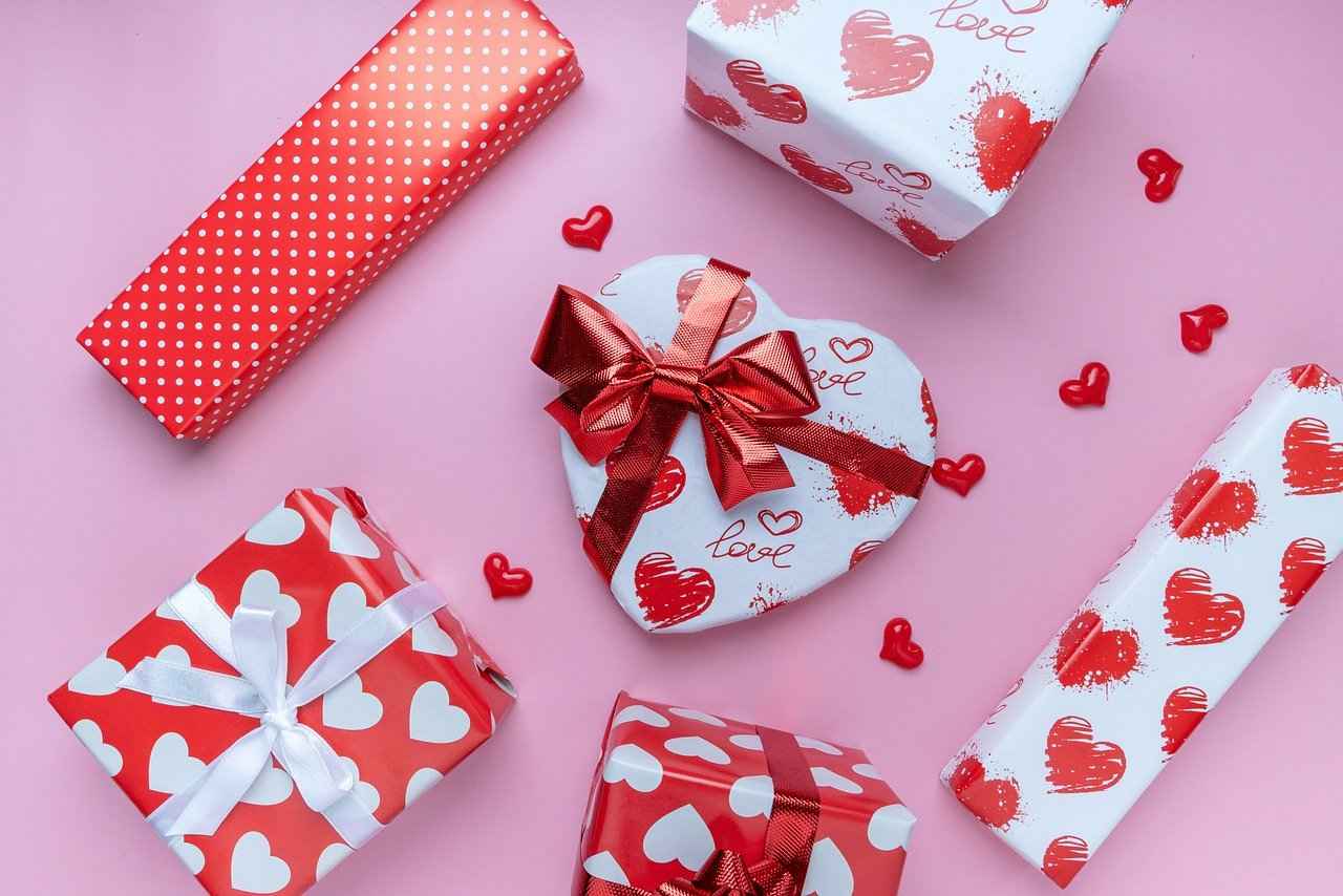 The most complete guide to choosing gifts for your husband on Valentines Day